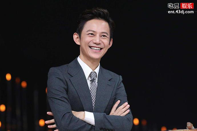 何炅现在还是北外教师吗