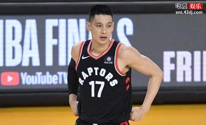 赛场上的林书豪