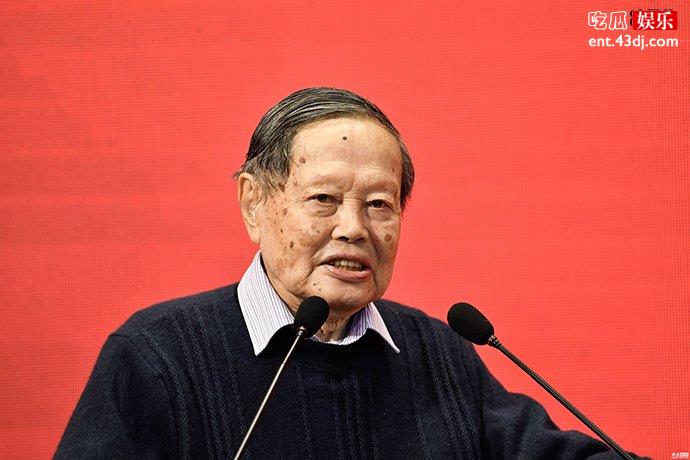 杨振宁