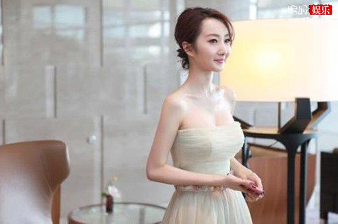 程媛媛婚纱照