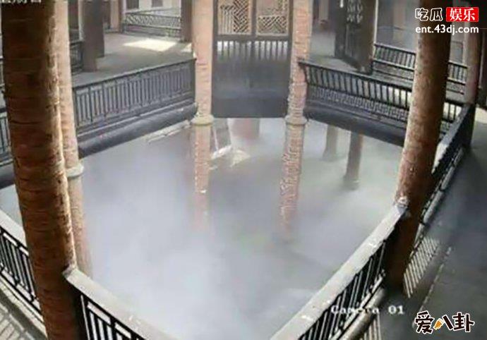 当玩具互喷网友斥家长要严加管教
