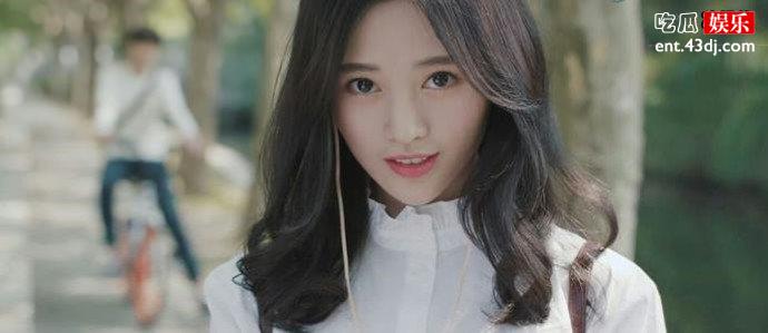 鞠婧祎个人照
