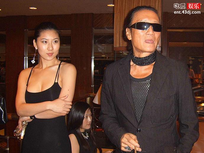 谢贤与小49岁女友coco