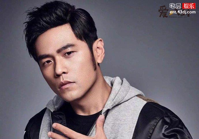 周杰伦为何这么敬爱妈妈