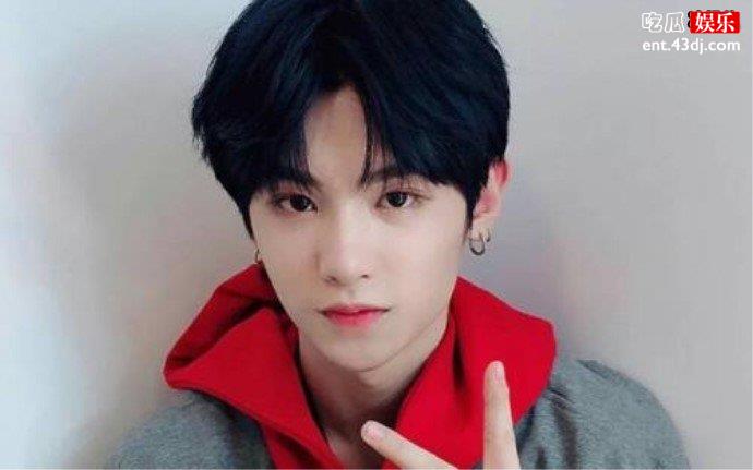 黄明昊