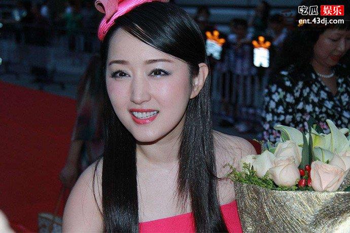 杨钰莹年轻时照片