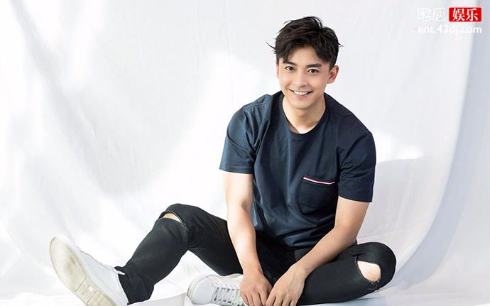 李佳航是怎么追到李晟的