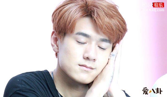 易柏辰为什么被怼