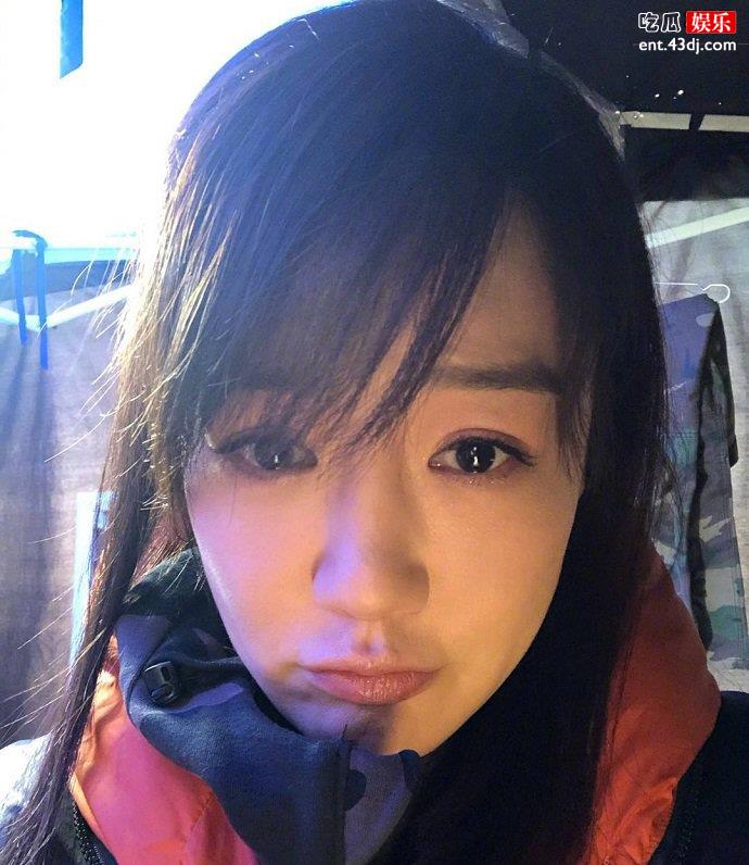 薛佳凝大头照