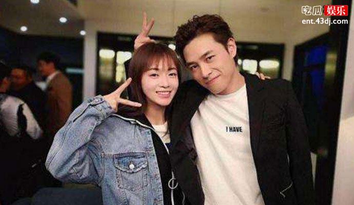 吴谨言洪尧合照