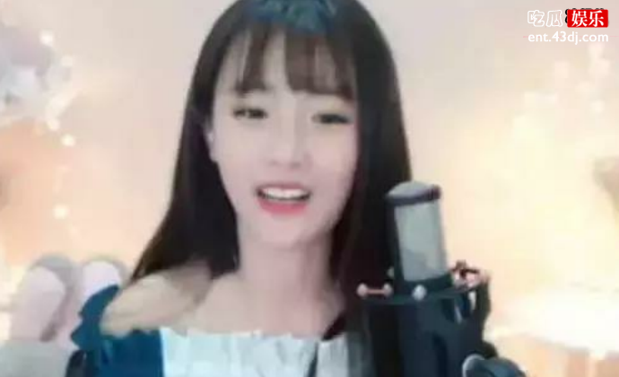 阿哲草小损样聊天记录 难道是网红之间的炒作？