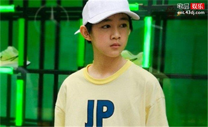 荣梓杉几岁了