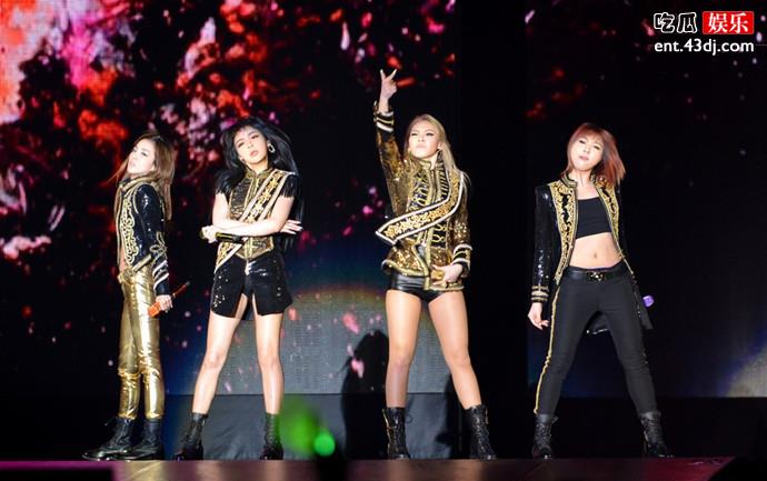 韩国女团2ne1演唱会现场