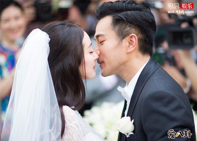 刘恺威杨幂结婚照