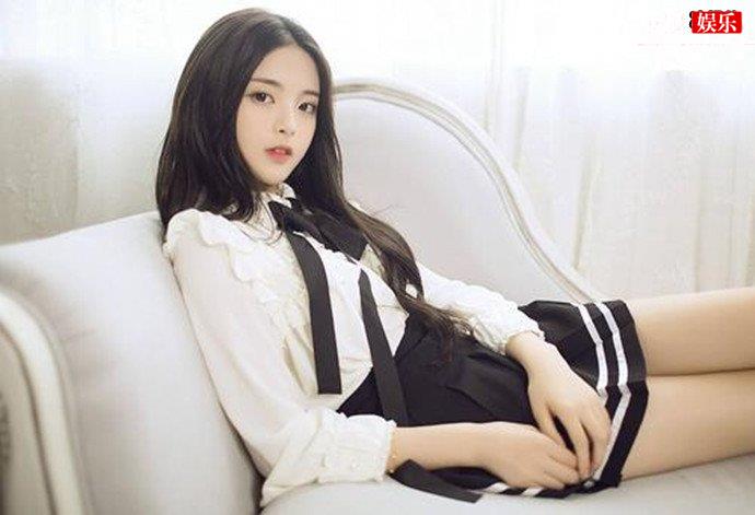 锦鲤少女照片