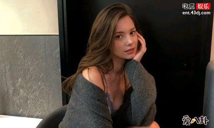 俄罗斯网红秦妃写真