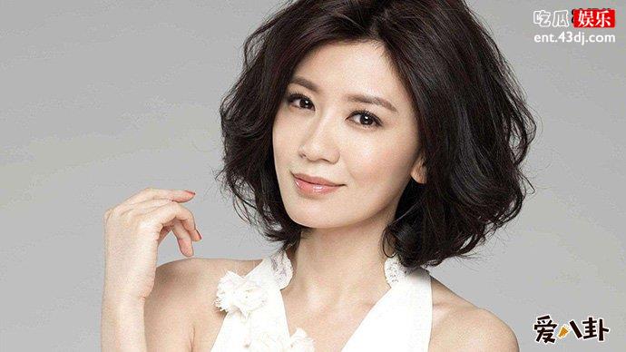贾静雯和前夫为什么离婚