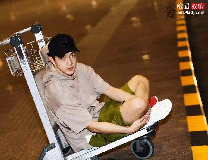 屈楚萧是怎么凉的