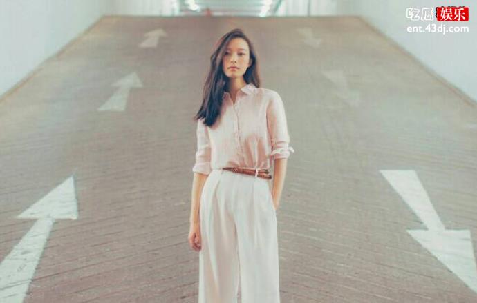 倪妮托胸事件是怎么谁是