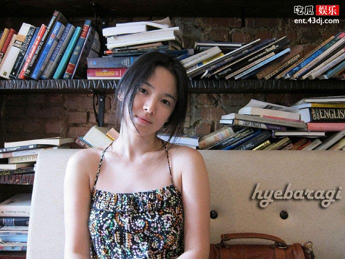 乔妹年轻时剧照