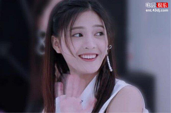 吉扬柳颜值圈粉