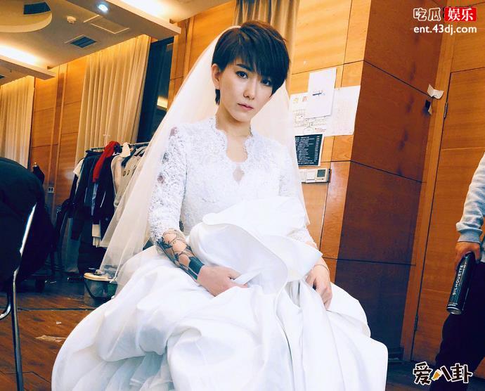 刘忻婚纱照