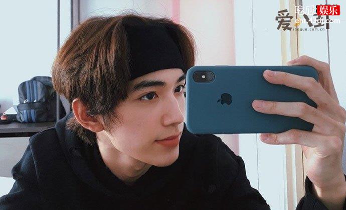 蔡正杰自拍照