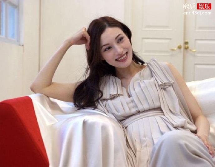 传李嘉欣拍三级电影