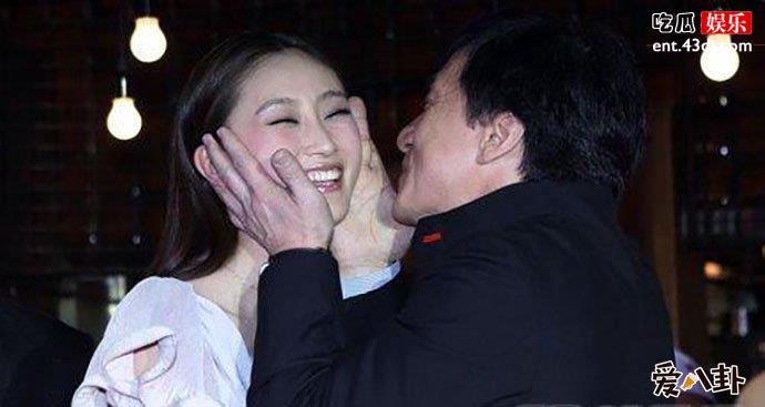 与成龙的关系暧昧已是人尽皆知？
