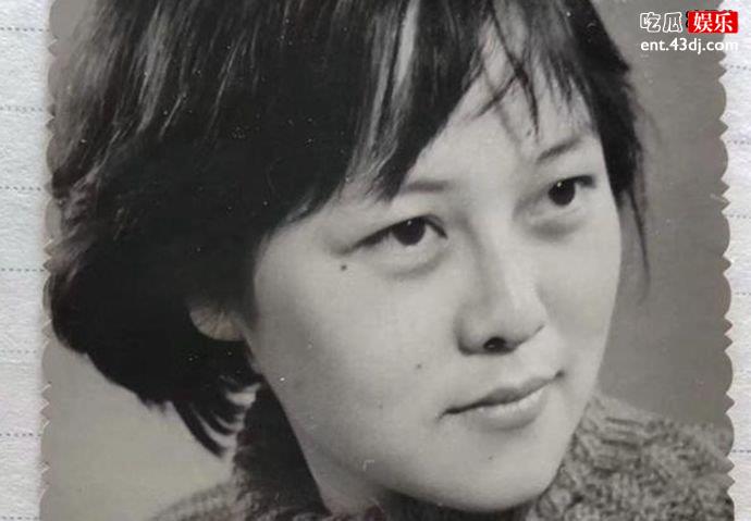 彭小莲去世