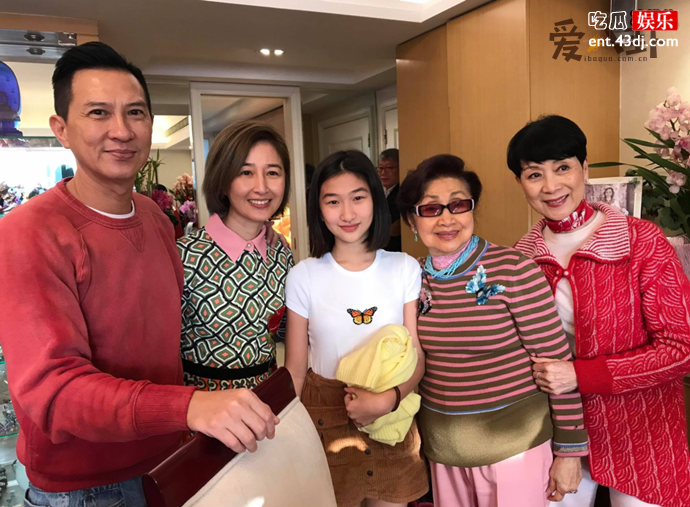 关咏荷只有一个女儿
