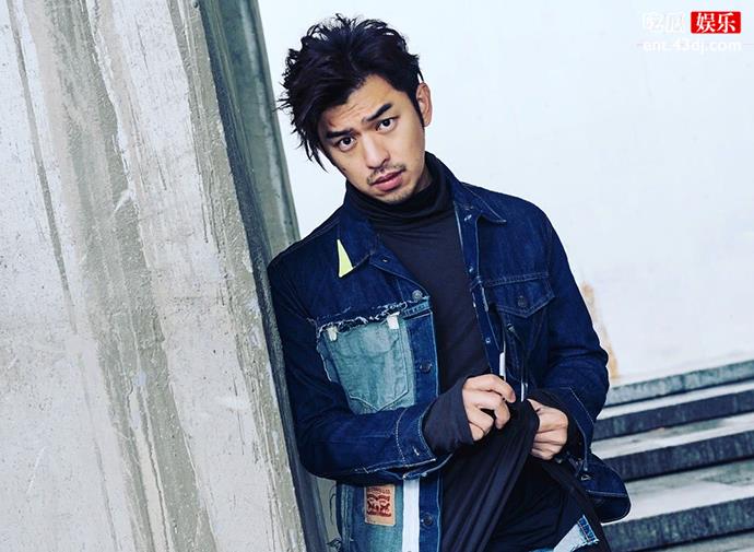 陈柏霖在《花儿与少年》里的英文说的很流利