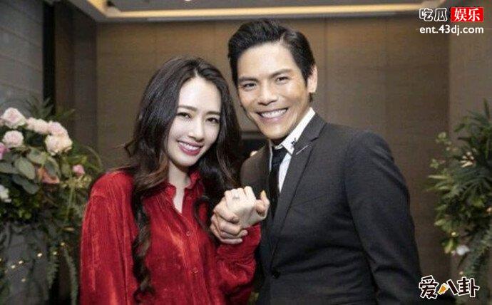 郭碧婷向佐亲密照