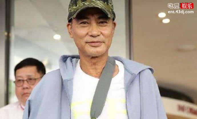 任达华面对媒体