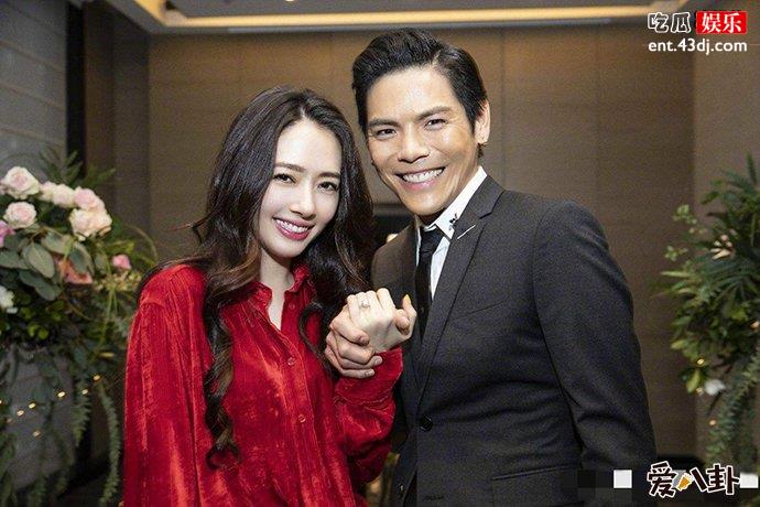 向佐郭碧婷有情人终成眷属举行婚礼