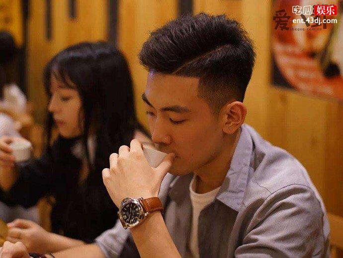 傅园慧男伴李佳兴个人资料