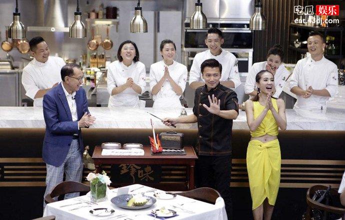 杨受成为谢霆锋庆生