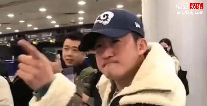 代拍者第二次差点撞到小孩，吴京很愤怒
