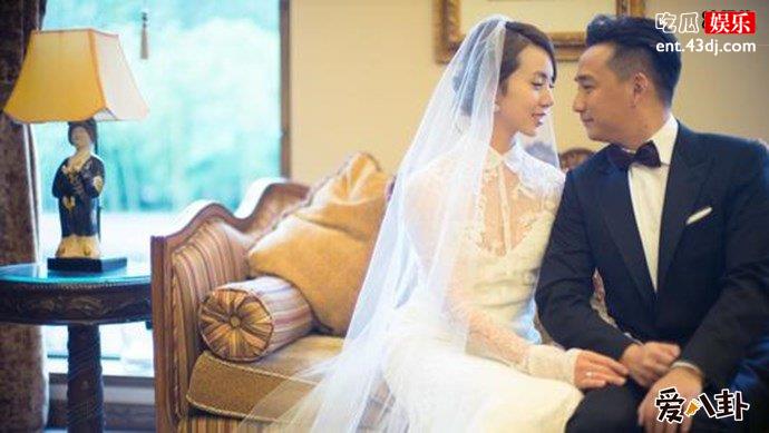 黄磊与妻子结婚照