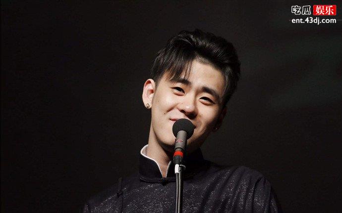张云雷坠楼是因为李欧