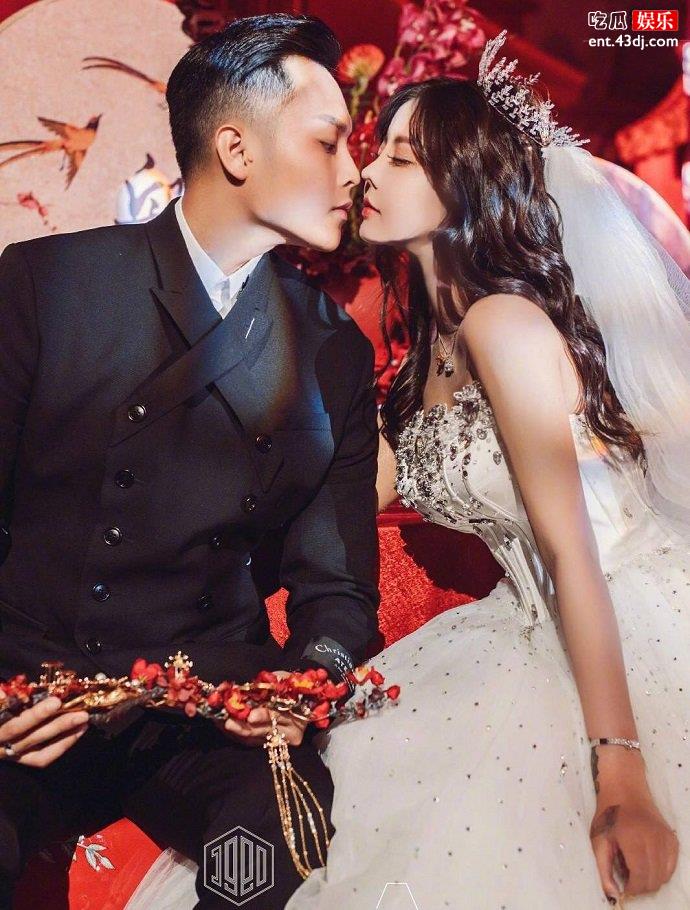 韩安冉和老公小猪婚纱照