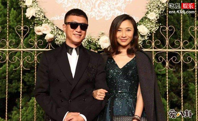 孙红雷与老婆王骏迪结婚照