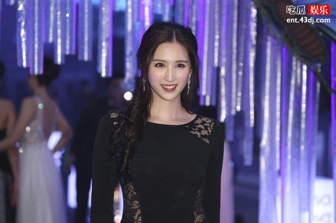 “体操女神”何傲儿