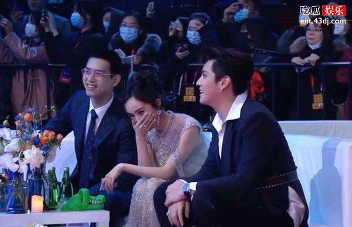 杨幂吴亦凡李现差点领错奖