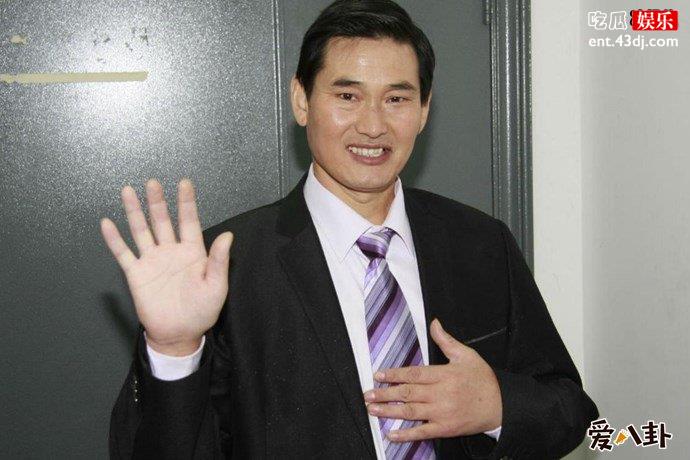 大衣哥活动照