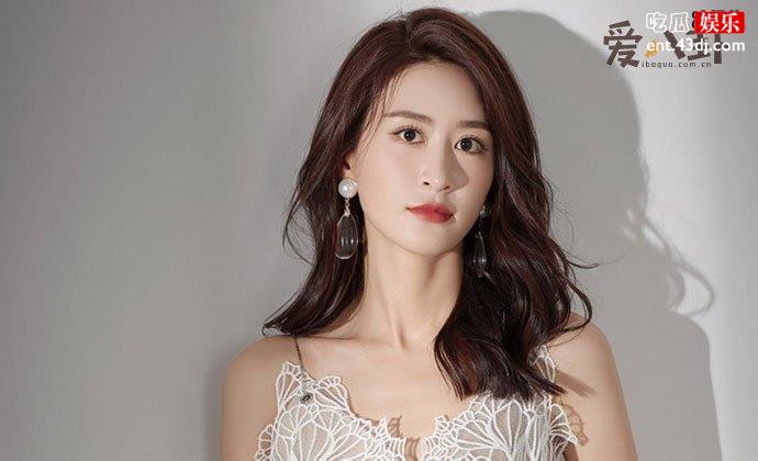 女演员杨柳