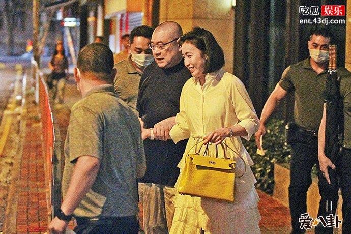 刘銮雄太太半小时消费六位数