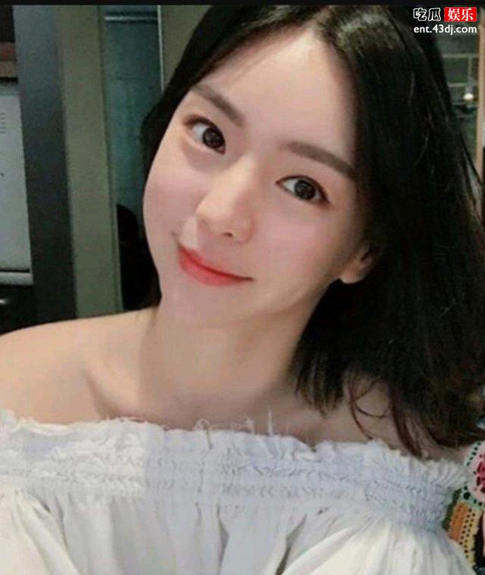 黄荷娜娱乐圈纪检委员