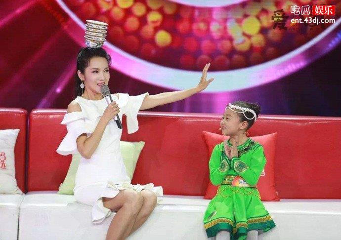 韩红和管彤被传在国外领证