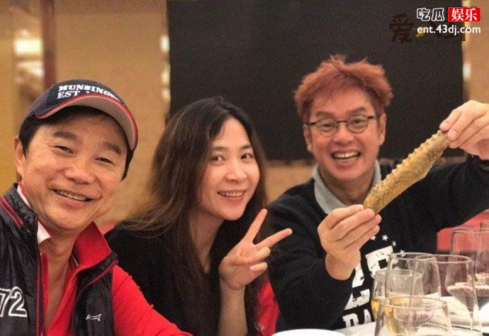 原配杨洁薇剃度出家